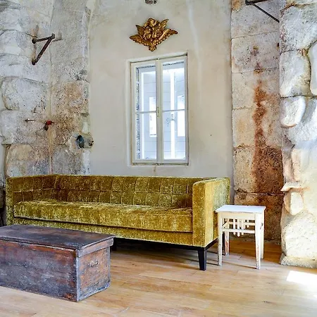 La Divine Apartment
